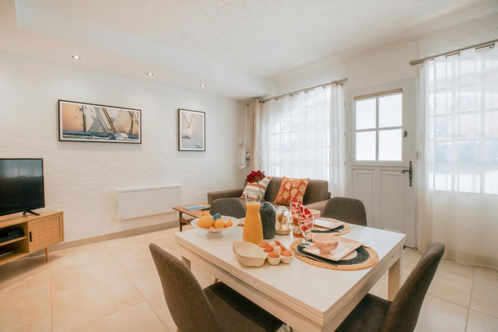 Appartement 30 M De La Plage Grimaud Exteriör bild
