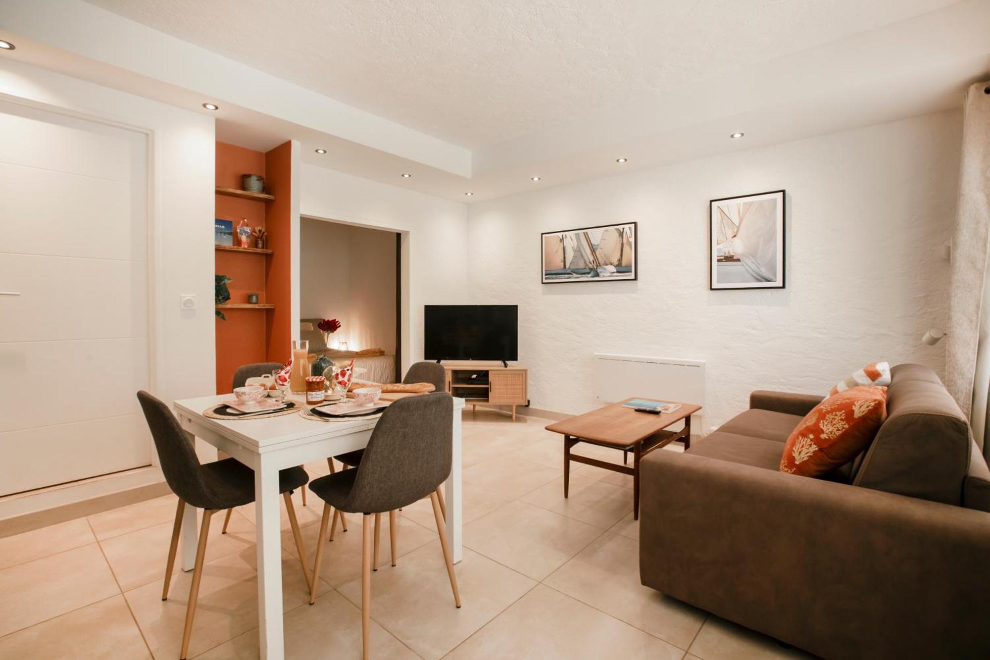 Appartement 30 M De La Plage Grimaud Exteriör bild